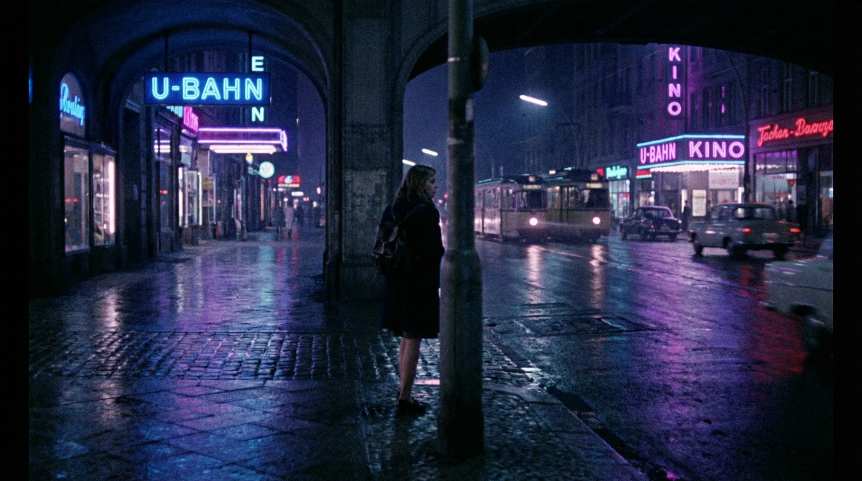 维多利亚电影柏林夜景长镜头场景